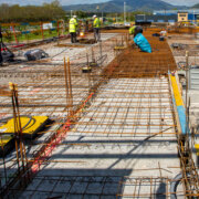 Pose de boîtes de réservation Rézasure sur chantier