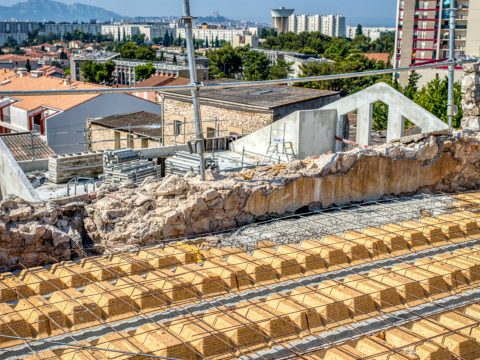 Pose d'entrevous Rectolight sur un chantier à Berre